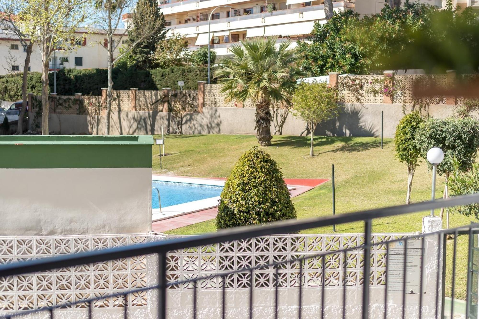 Torremolinos Yellow Fabuloso Andra Exterior photo