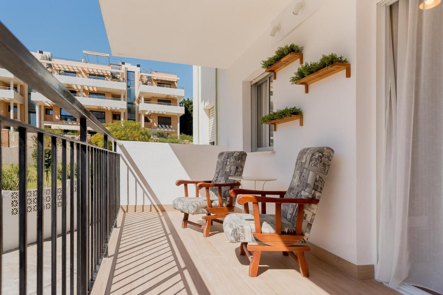 Torremolinos Yellow Fabuloso Andra Exterior photo